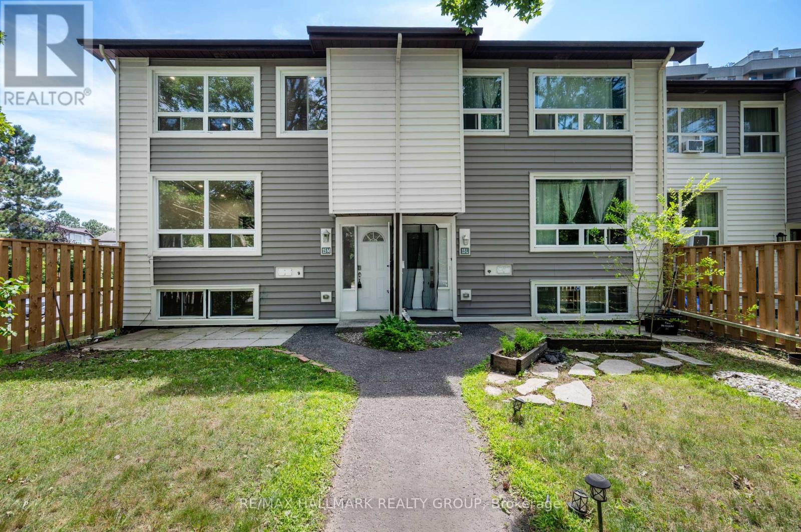 M - 15 BANNER ROAD, Ottawa, Ontario