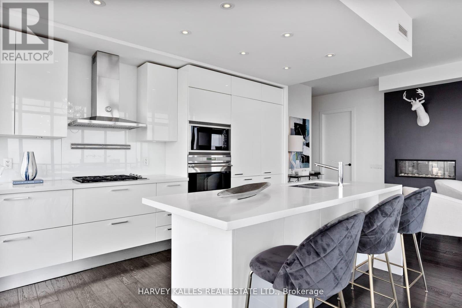 Ph4503 - 33 Charles Street E, Toronto, Ontario  M4Y 1R9 - Photo 15 - C12493358