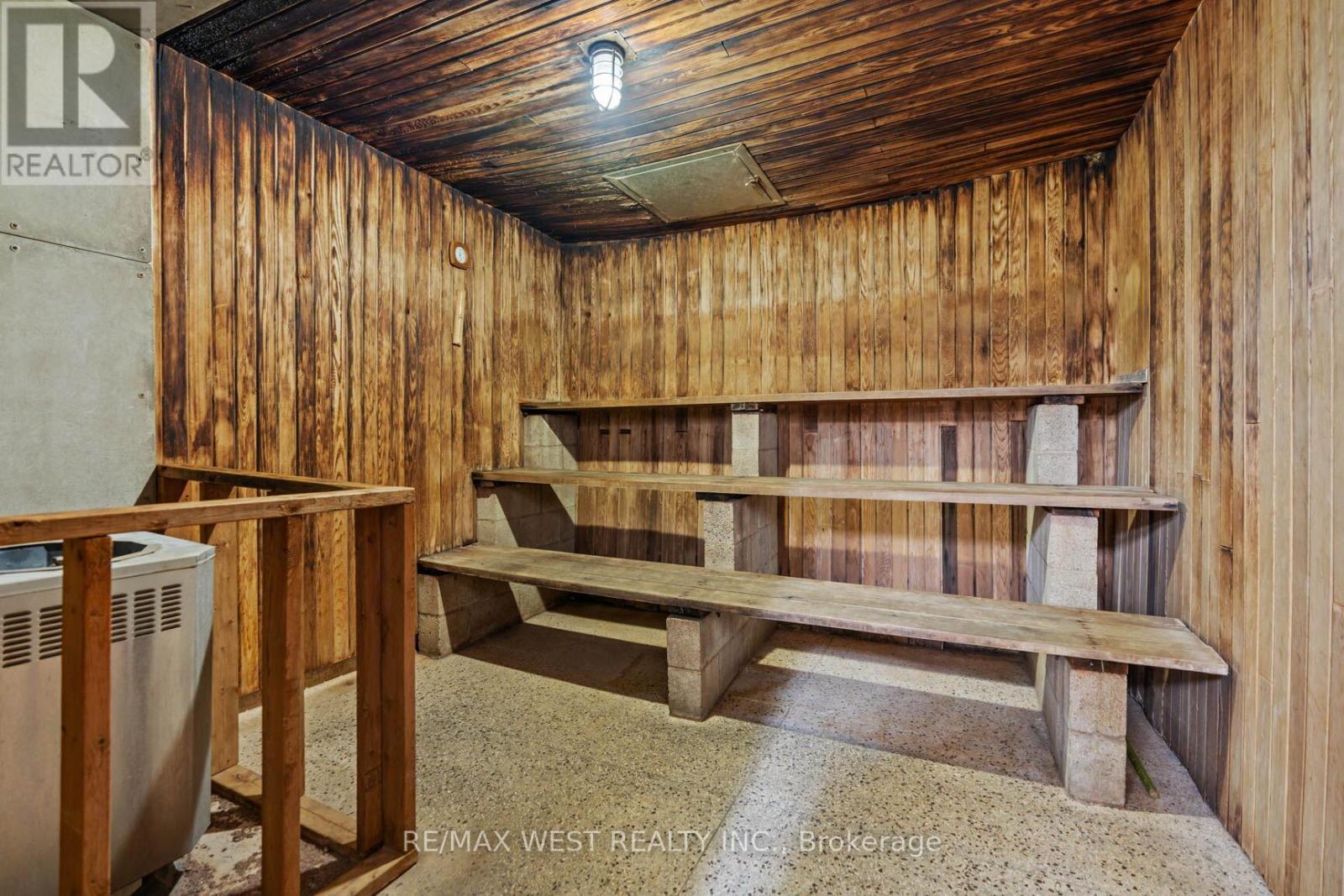 1410 - 370 Dixon Road, Toronto, Ontario  M9R 1T2 - Photo 8 - W12338170