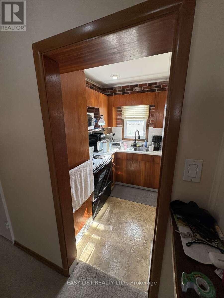 1946 Malta Road, Windsor, Ontario  N8W 4H4 - Photo 22 - X12460452