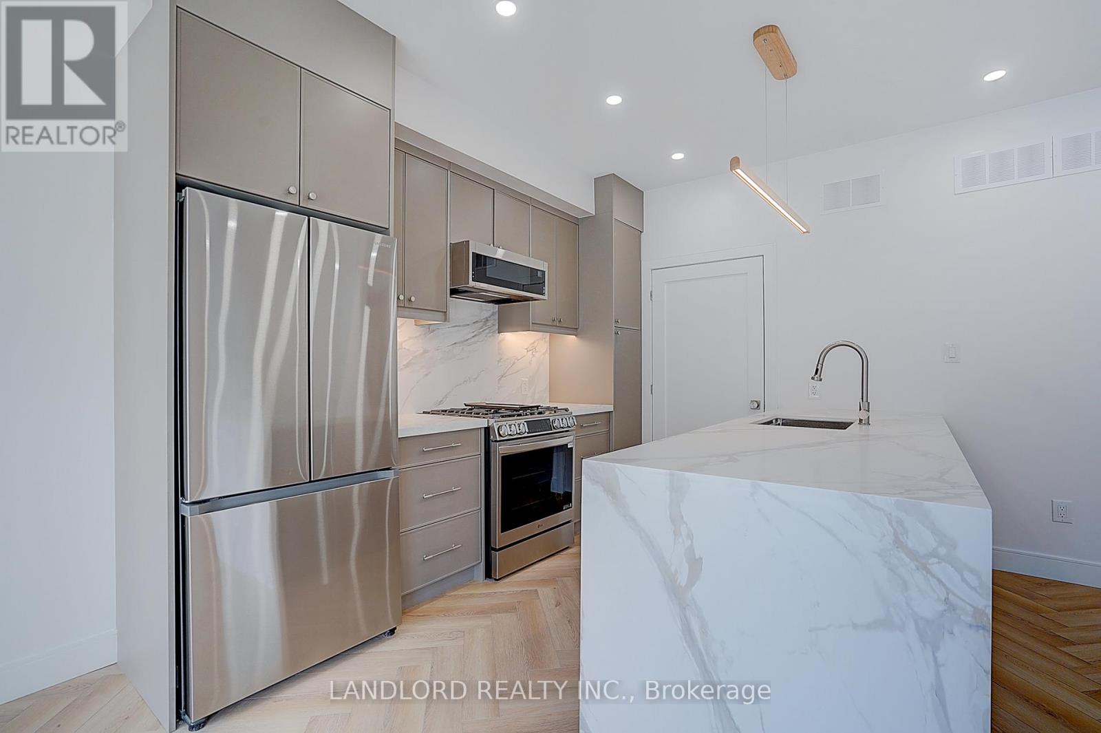 Unit 1 - 1344 Pape Avenue, Toronto, Ontario  M4K 3X2 - Photo 14 - E12493252