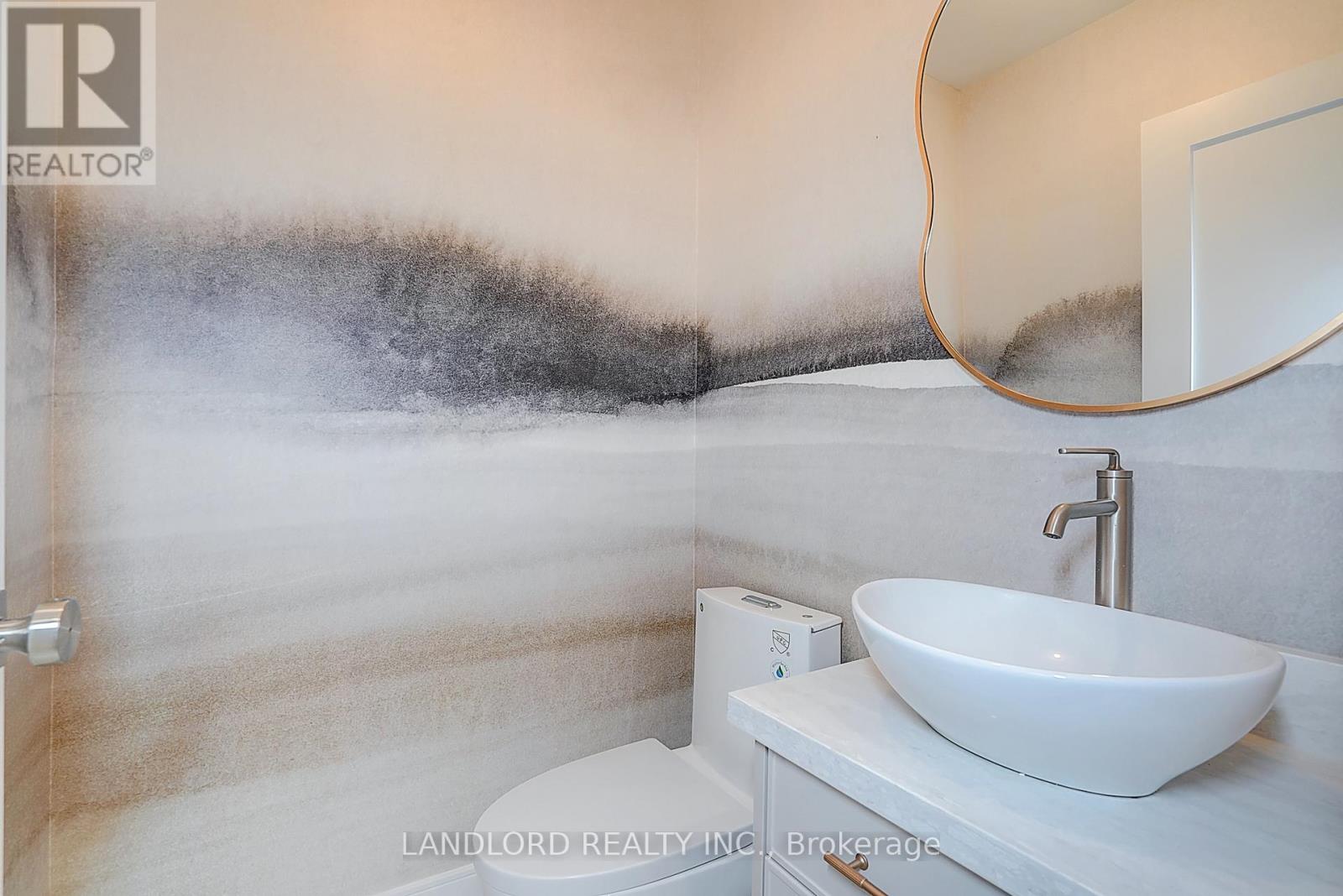 Unit 2 - 1344 Pape Avenue, Toronto, Ontario  M4K 3X2 - Photo 6 - E12493276