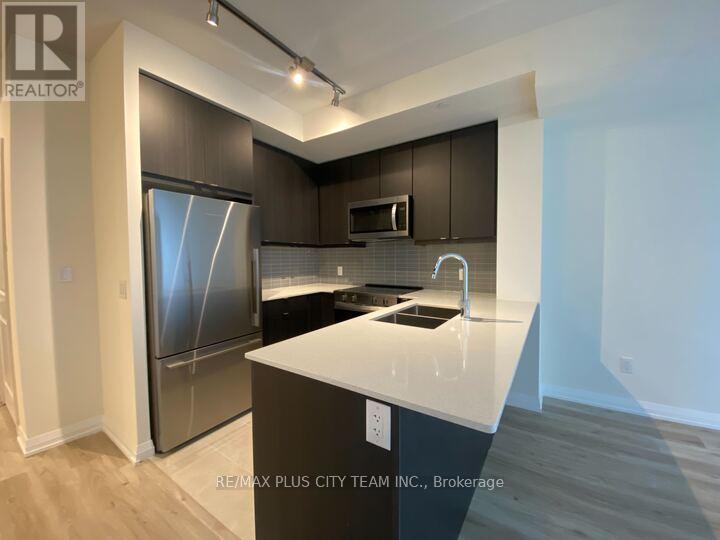 2205 - 3260 Sheppard Avenue E, Toronto, Ontario  M1T 3K3 - Photo 3 - E12493282