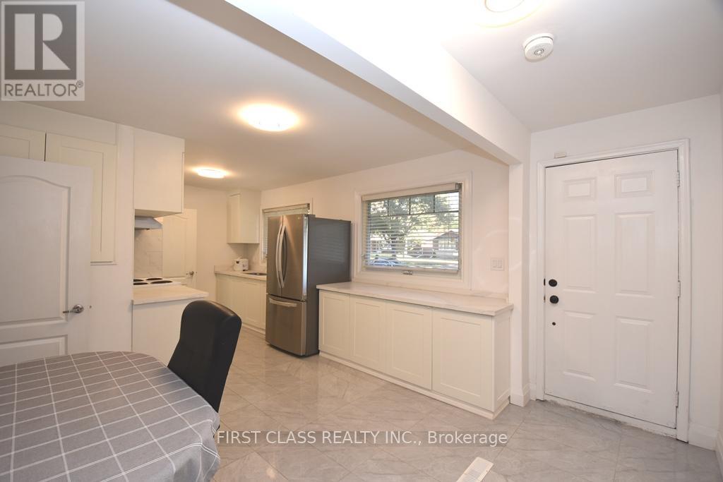 152 Eastmount Street, Oshawa, Ontario  L1G 6K6 - Photo 6 - E12493334