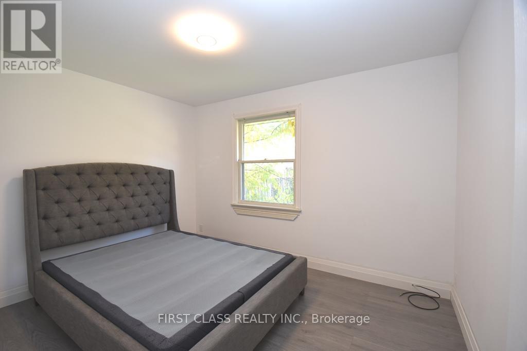 152 Eastmount Street, Oshawa, Ontario  L1G 6K6 - Photo 9 - E12493334