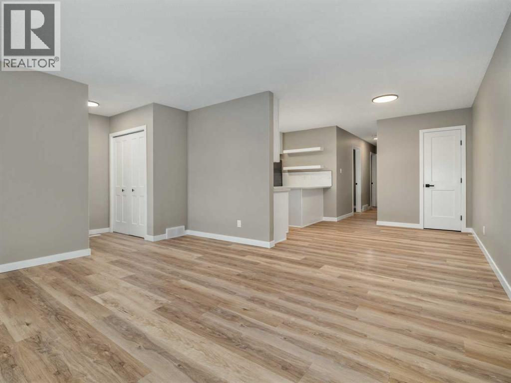 2 Cayuga Crescent W, Lethbridge, Alberta  T1K 5H5 - Photo 9 - A2267462