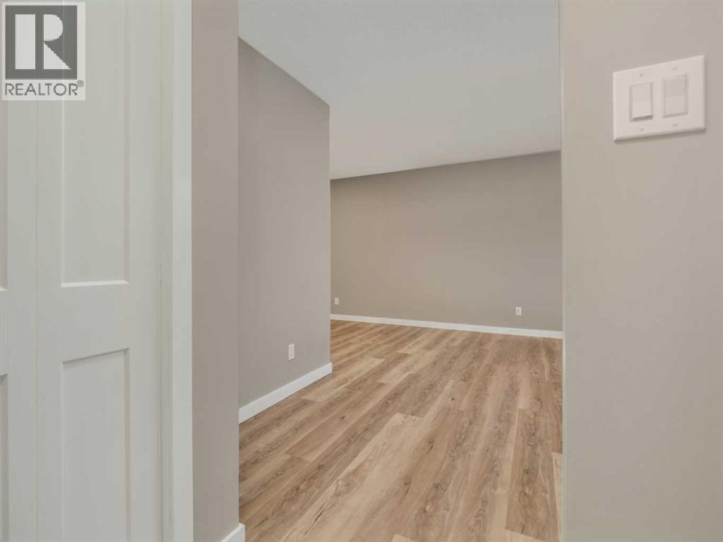 2 Cayuga Crescent W, Lethbridge, Alberta  T1K 5H5 - Photo 5 - A2267462