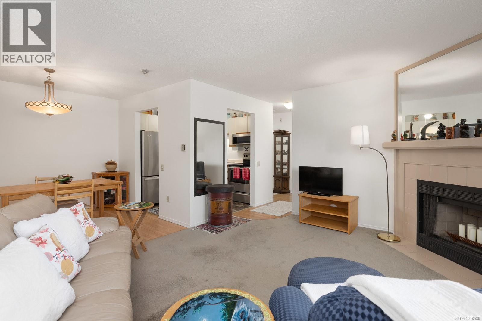 204 2490 Bevan Ave, Sidney, British Columbia  V8L 5C6 - Photo 4 - 1018589