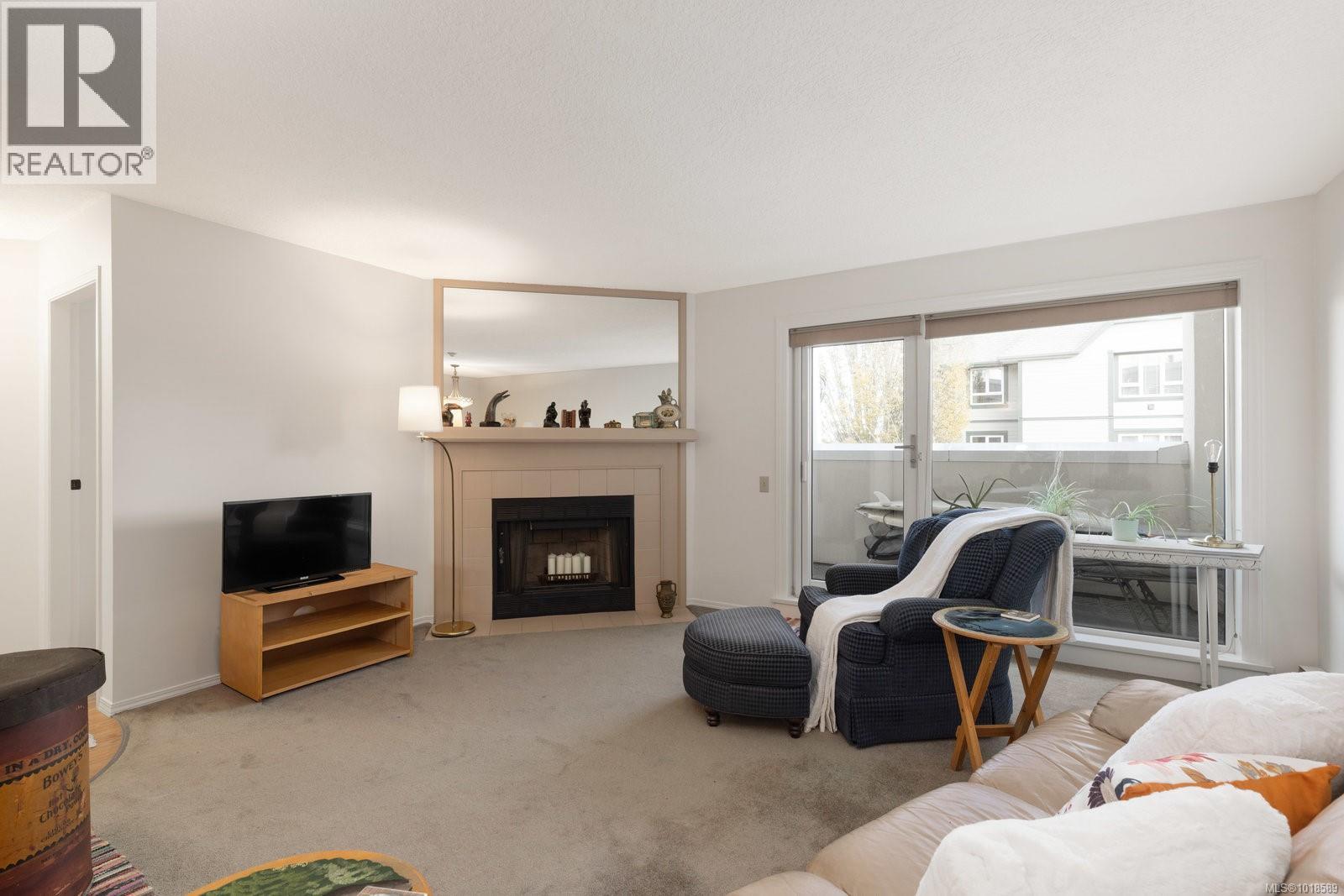 204 2490 Bevan Ave, Sidney, British Columbia  V8L 5C6 - Photo 3 - 1018589