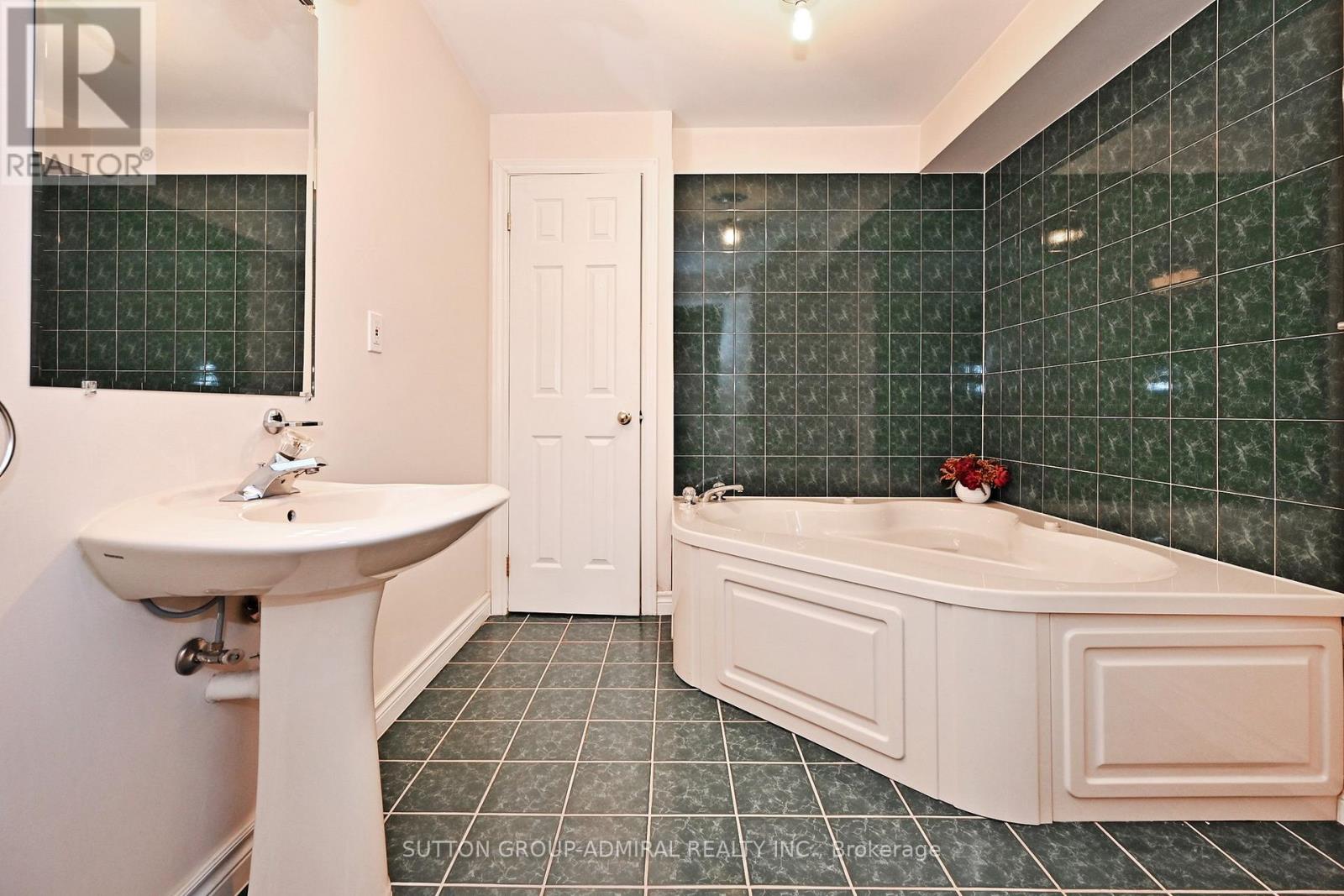 62 Apricot Street, Markham, Ontario  L3T 1C8 - Photo 20 - N12493248