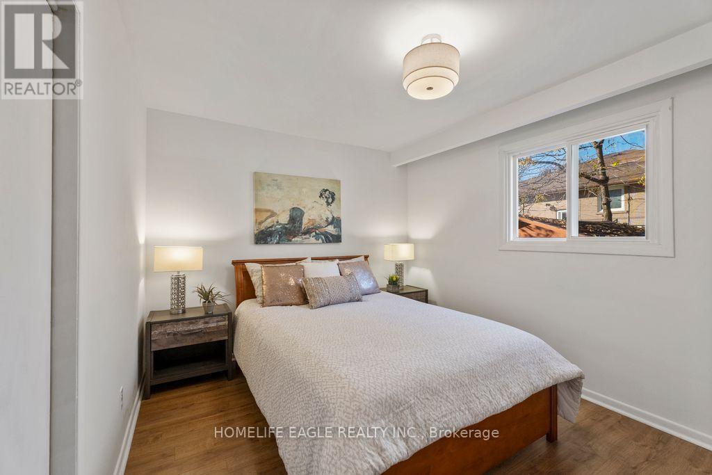 223 Cherrywood Drive, Newmarket, Ontario  L3Y 2Y1 - Photo 10 - N12493288