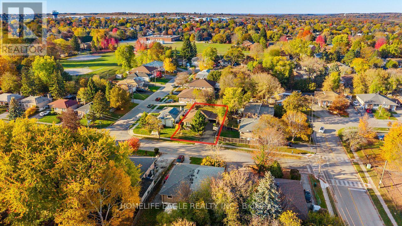 223 Cherrywood Drive, Newmarket, Ontario  L3Y 2Y1 - Photo 15 - N12493288