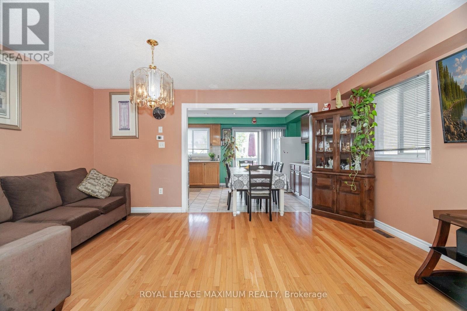 85 Ronan Crescent, Vaughan, Ontario  L4H 2J6 - Photo 13 - N12493306