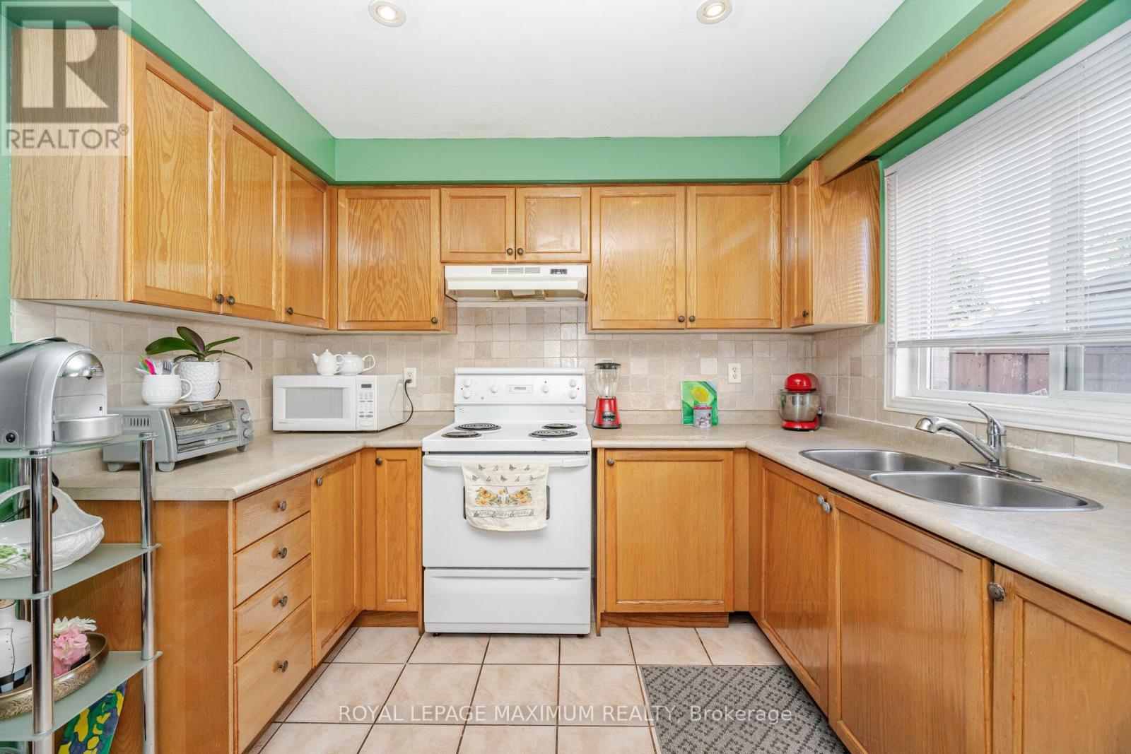 85 Ronan Crescent, Vaughan, Ontario  L4H 2J6 - Photo 17 - N12493306