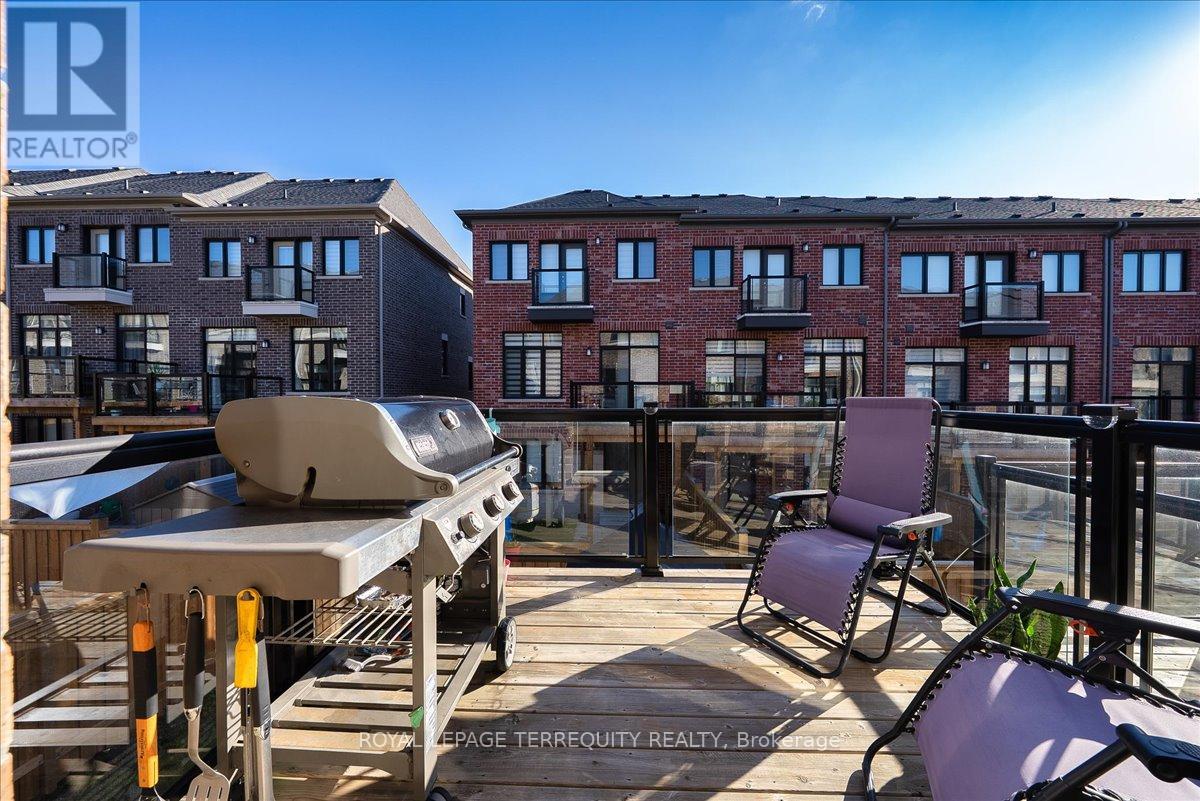 25 Nardini Lane, Richmond Hill, Ontario  L4C 0Z9 - Photo 16 - N12493312