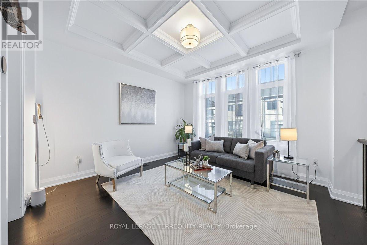 25 Nardini Lane, Richmond Hill, Ontario  L4C 0Z9 - Photo 8 - N12493312