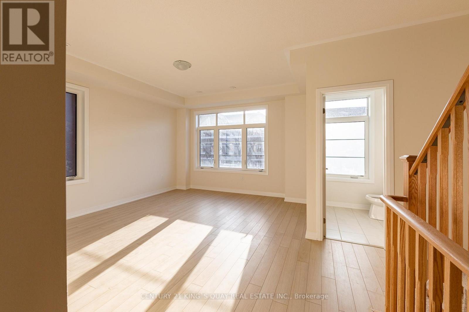 35 Floyd Ford Way, Markham, Ontario  L6B 1R2 - Photo 7 - N12493342