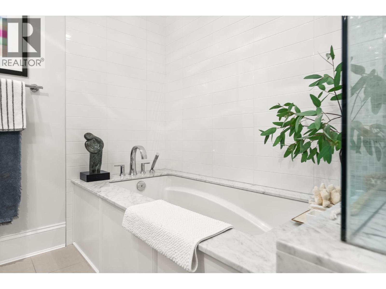 98 W 18th Avenue, Vancouver, British Columbia  V5Y 2A4 - Photo 24 - R3061775