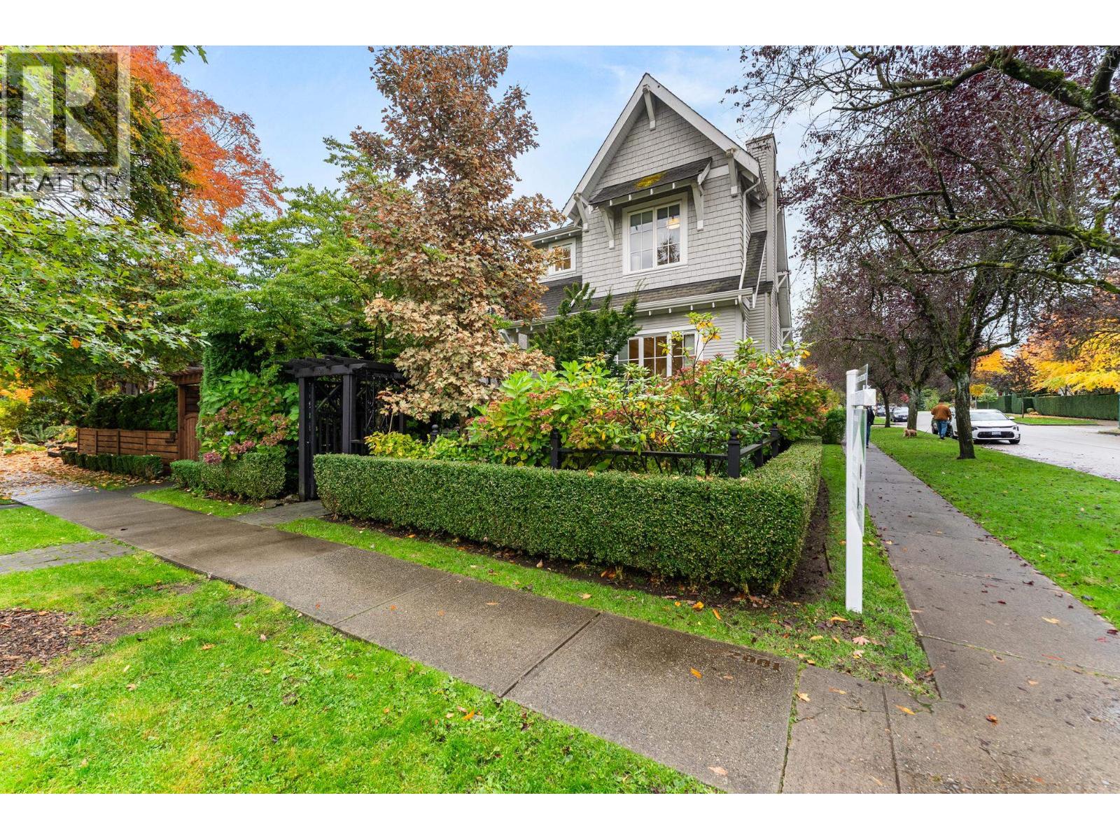 98 W 18th Avenue, Vancouver, British Columbia  V5Y 2A4 - Photo 3 - R3061775