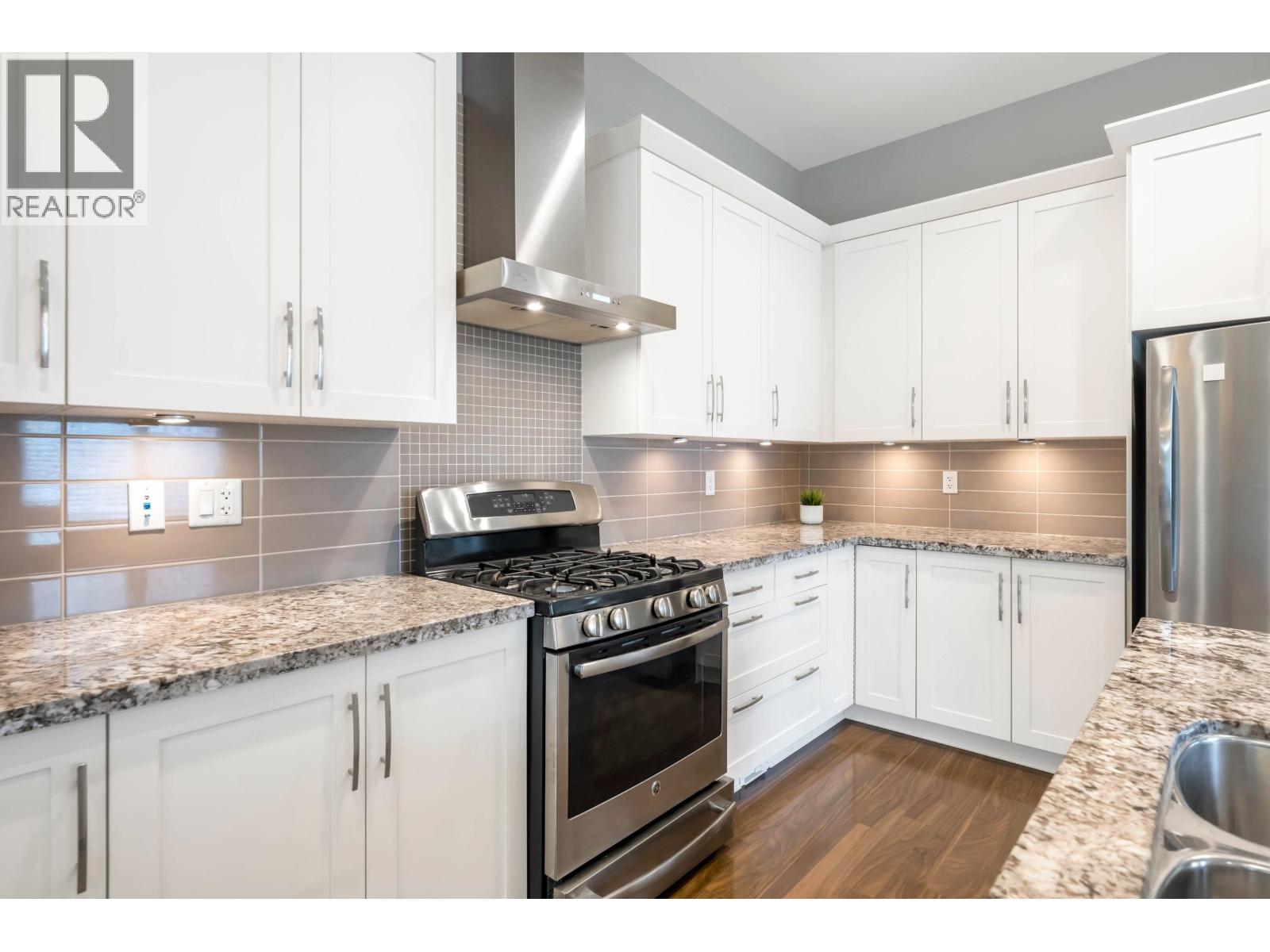 5036 Springs Boulevard, Delta, British Columbia  V4M 0A7 - Photo 11 - R3063077