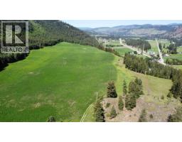 3352 3 Highway, rock creek, British Columbia