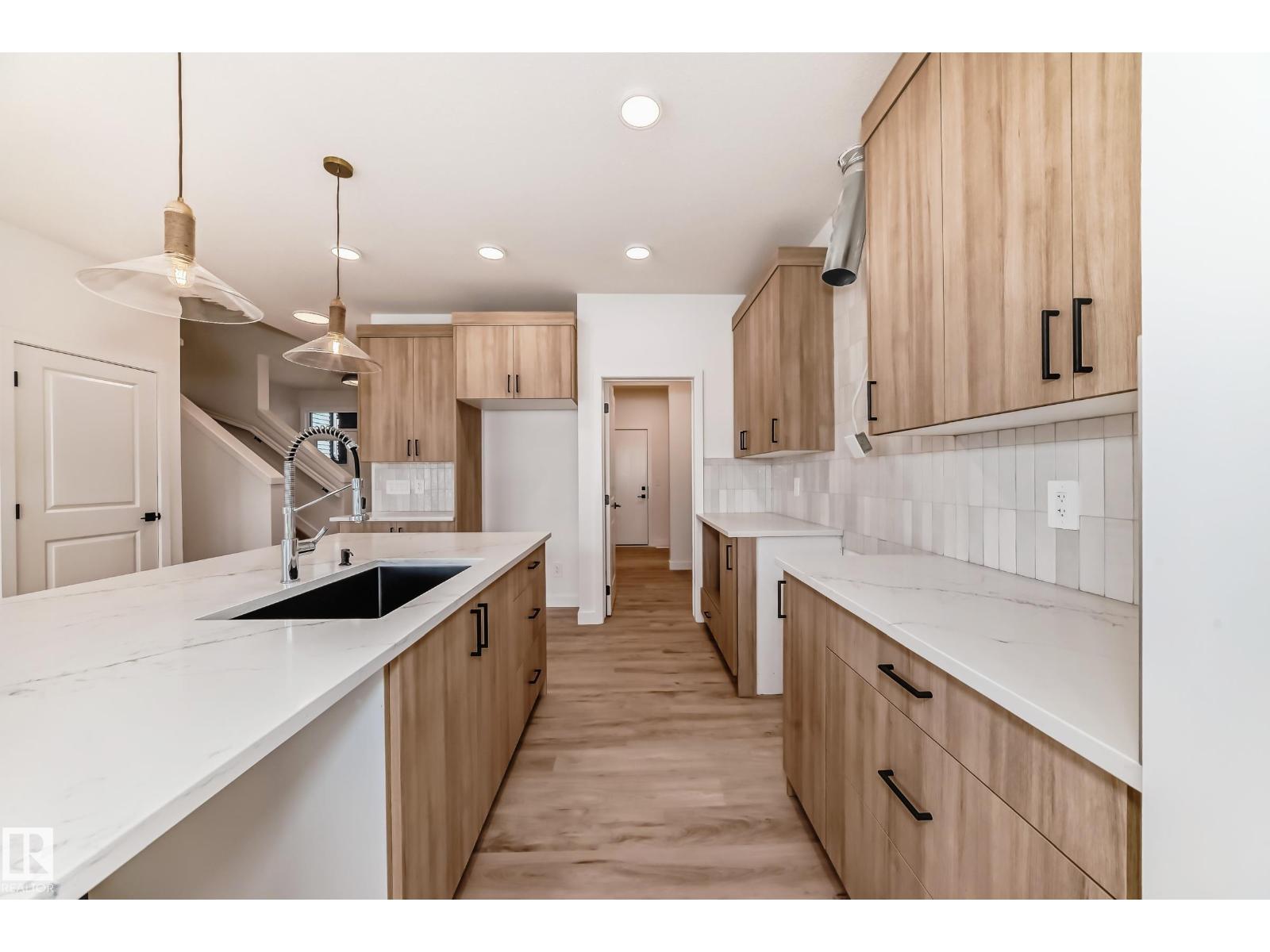 20616 43 Av Nw, Edmonton, Alberta  T6M 3E3 - Photo 6 - E4464094