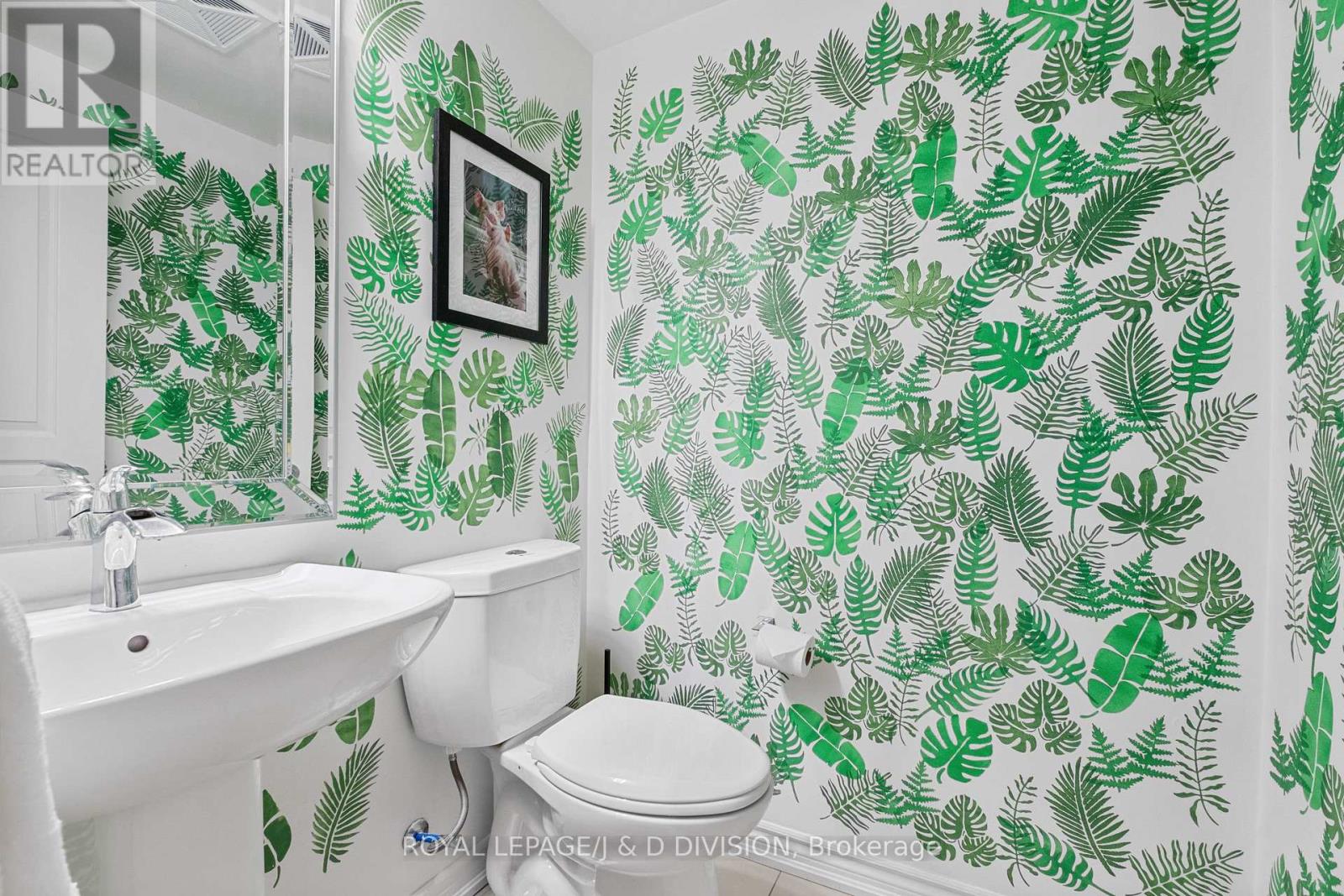 Th4 - 120 Long Branch Avenue, Toronto, Ontario  M8W 0B1 - Photo 17 - W12493244