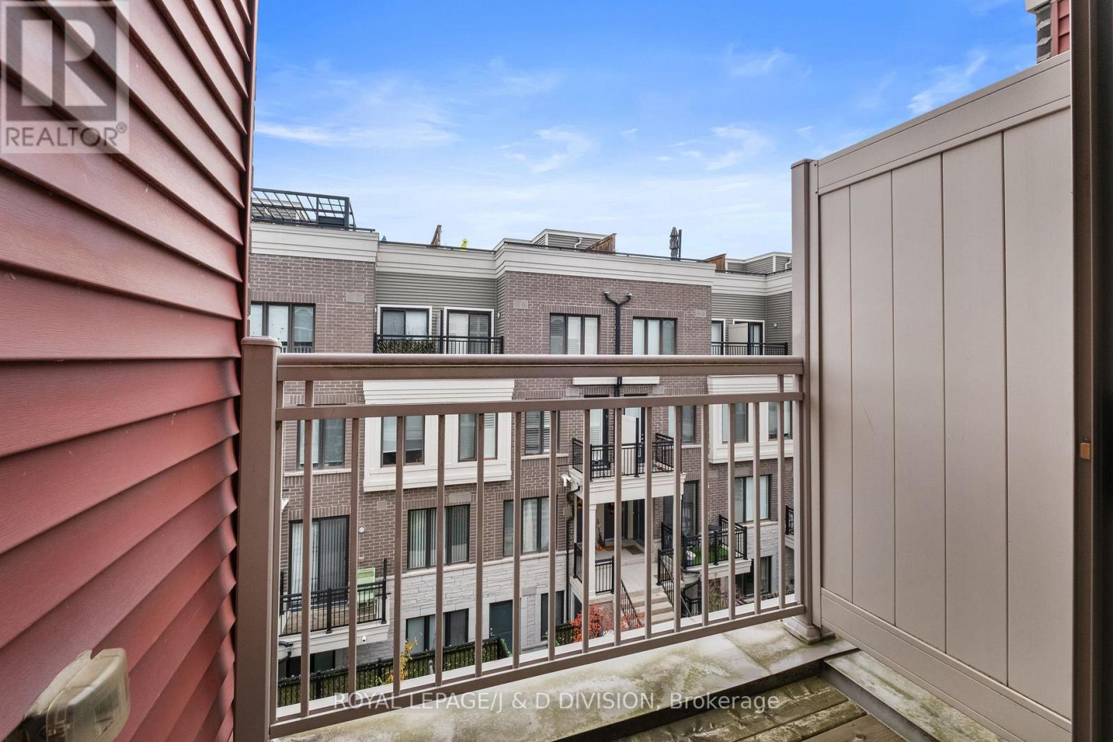 Th4 - 120 Long Branch Avenue, Toronto, Ontario  M8W 0B1 - Photo 22 - W12493244