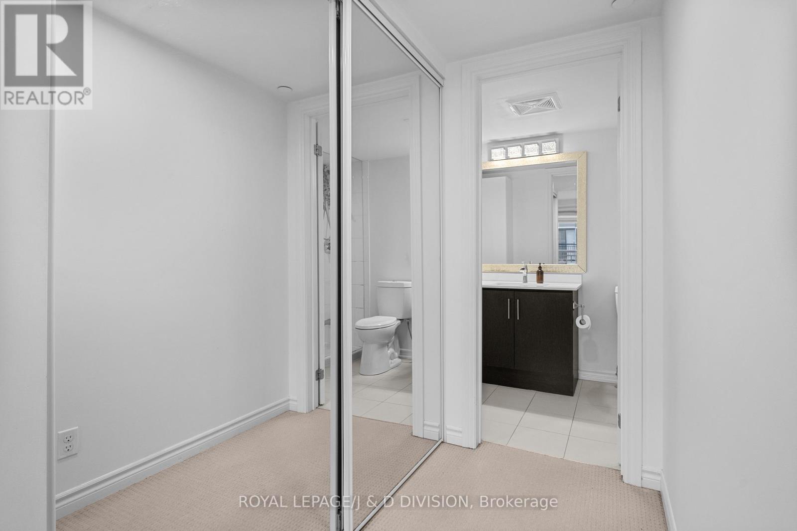 Th4 - 120 Long Branch Avenue, Toronto, Ontario  M8W 0B1 - Photo 24 - W12493244