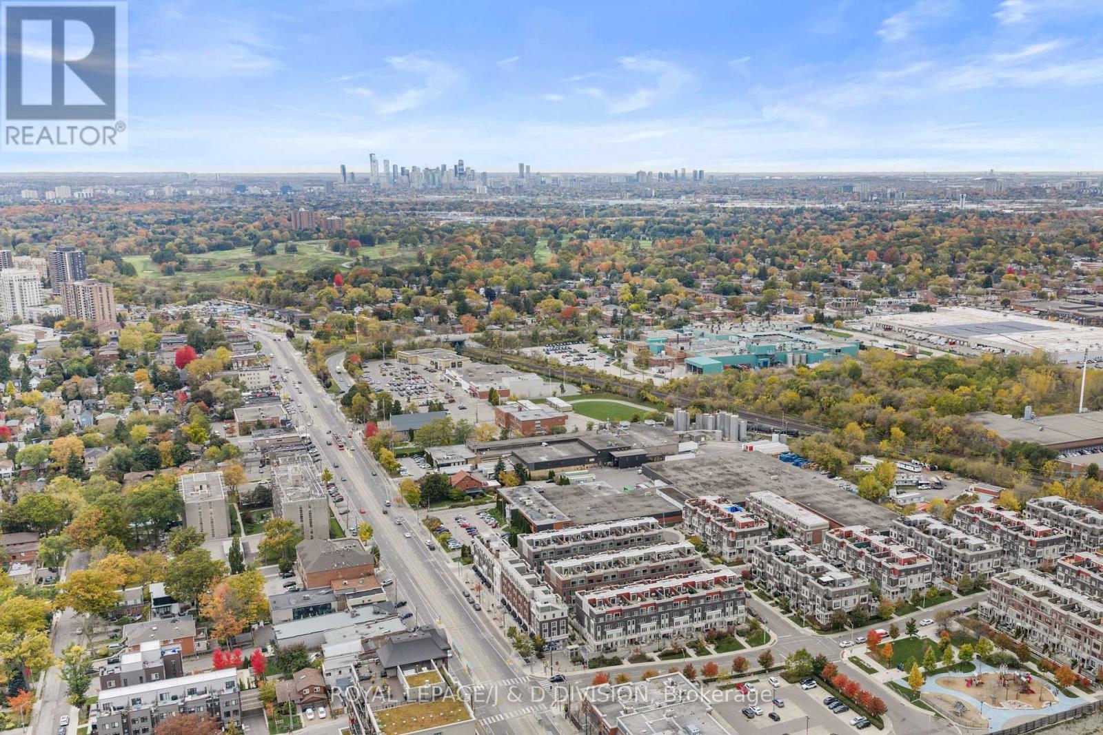 Th4 - 120 Long Branch Avenue, Toronto, Ontario  M8W 0B1 - Photo 42 - W12493244