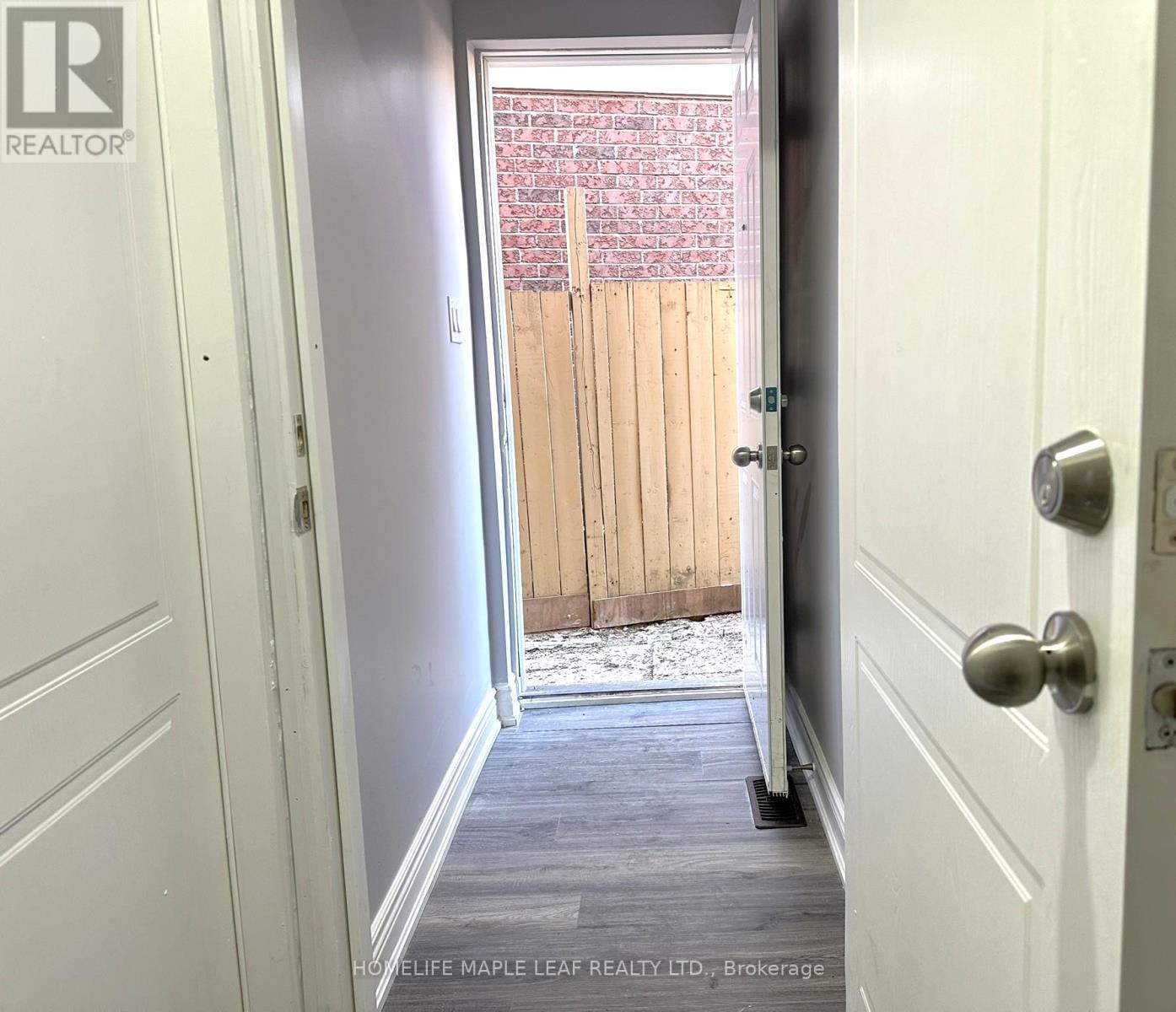 Basement - 72 Four Seasons Circle, Brampton, Ontario  L7A 2A7 - Photo 3 - W12493262