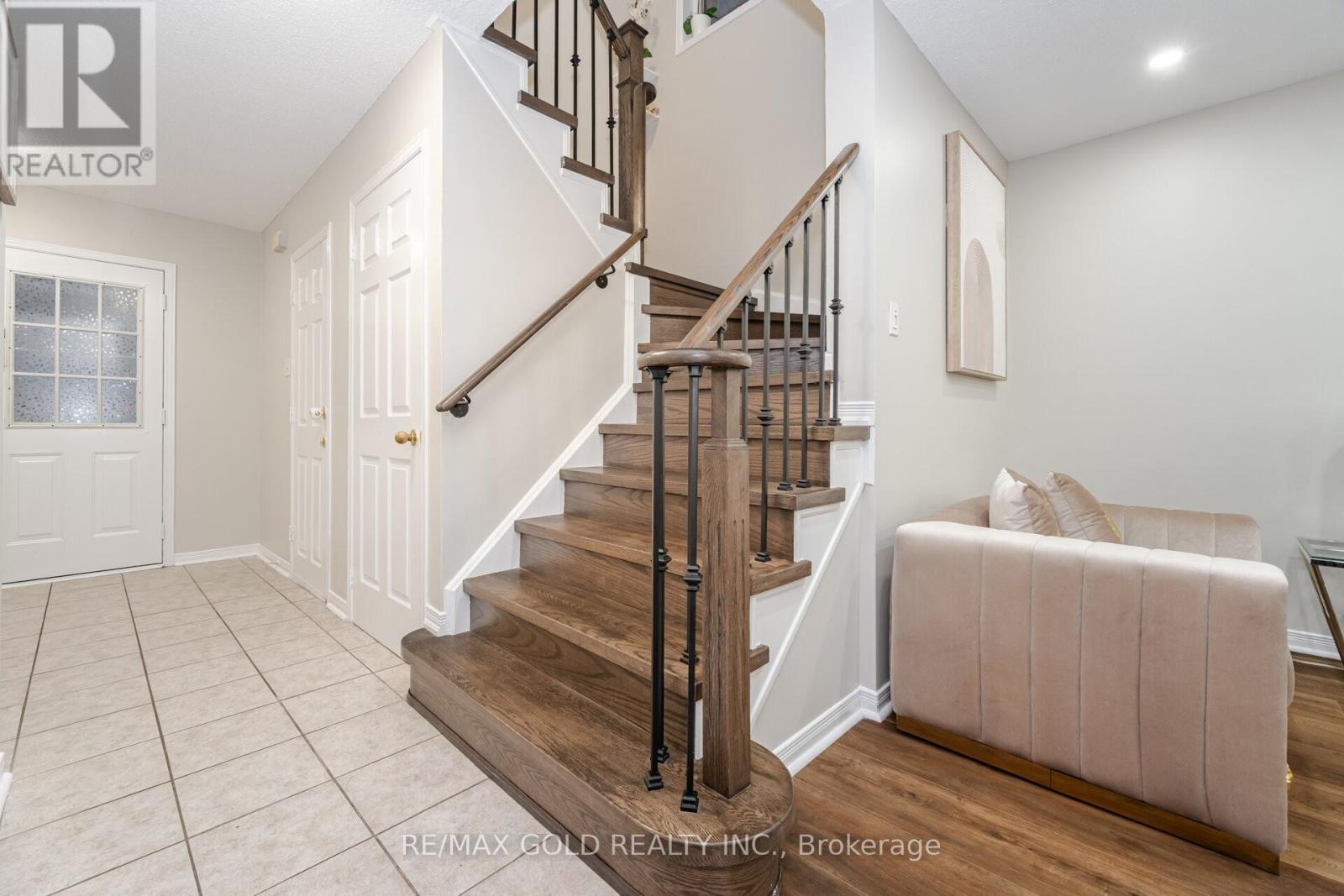 72 Big Moe Crescent, Brampton, Ontario  L6P 1J8 - Photo 10 - W12493292