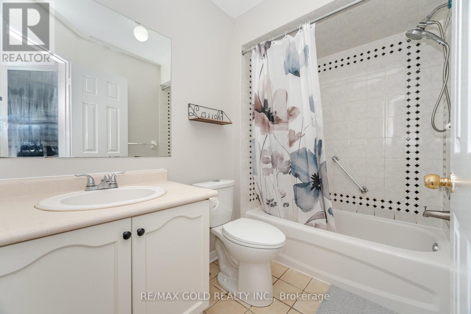 72 Big Moe Crescent, Brampton, Ontario  L6P 1J8 - Photo 15 - W12493292