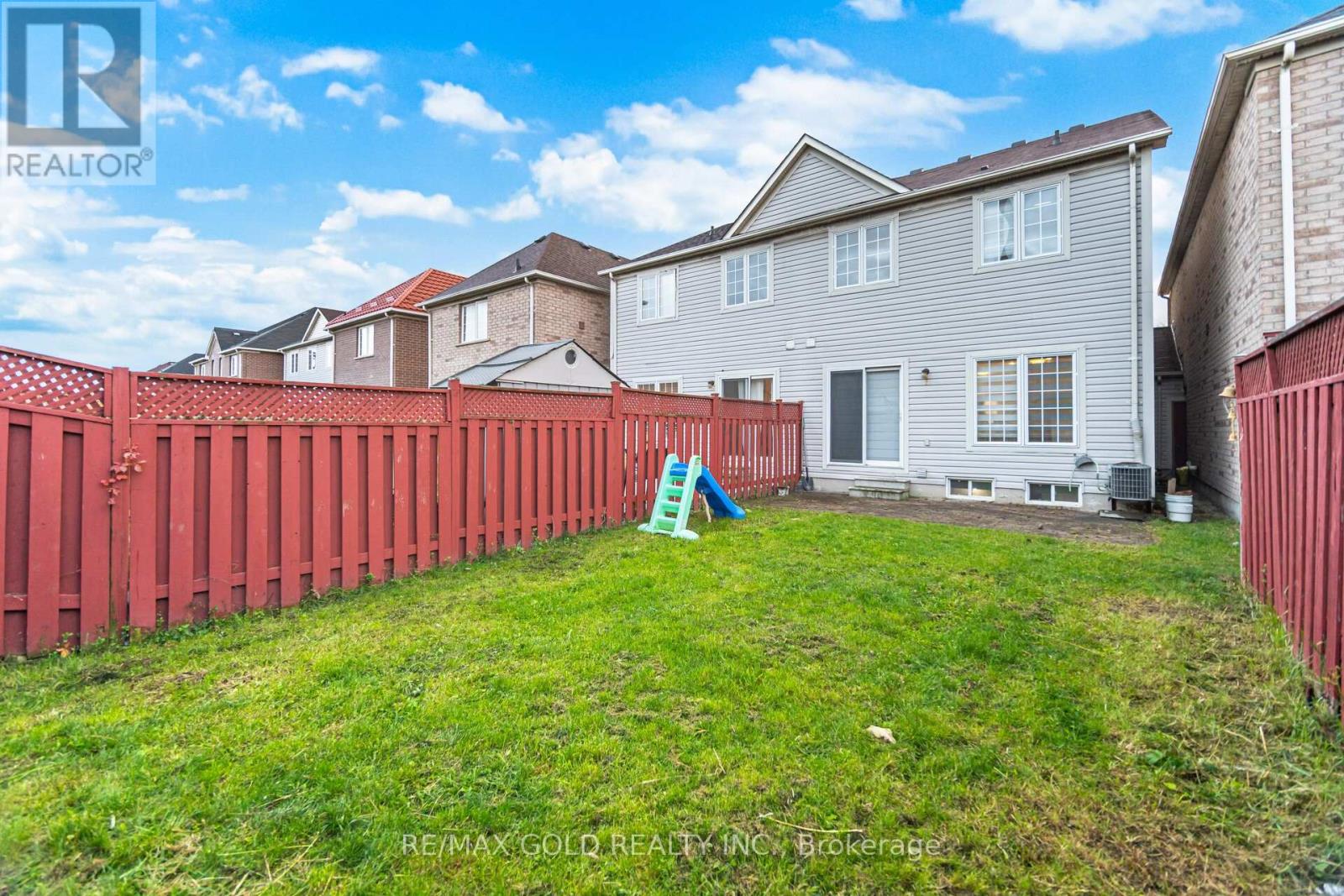 72 Big Moe Crescent, Brampton, Ontario  L6P 1J8 - Photo 16 - W12493292