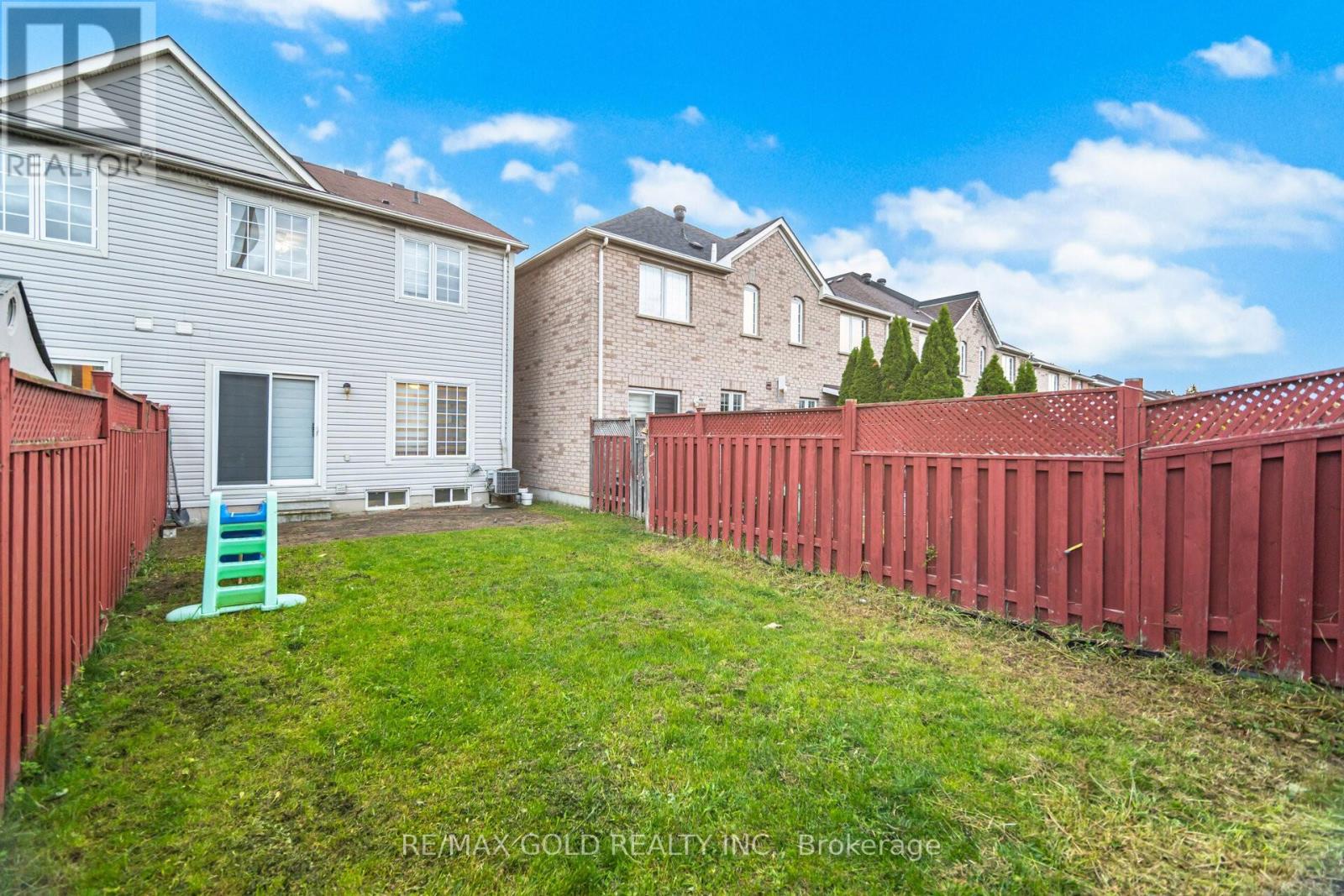 72 Big Moe Crescent, Brampton, Ontario  L6P 1J8 - Photo 17 - W12493292