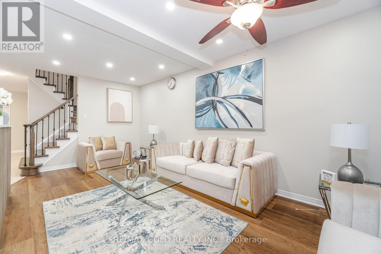 72 Big Moe Crescent, Brampton, Ontario  L6P 1J8 - Photo 2 - W12493292