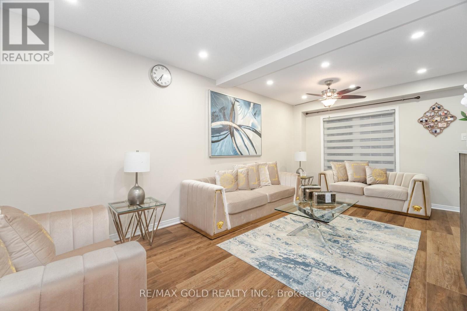 72 Big Moe Crescent, Brampton, Ontario  L6P 1J8 - Photo 3 - W12493292