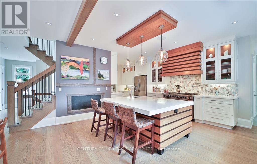 298 Shoreview Road, Burlington, Ontario  L7T 2N4 - Photo 10 - W12493356