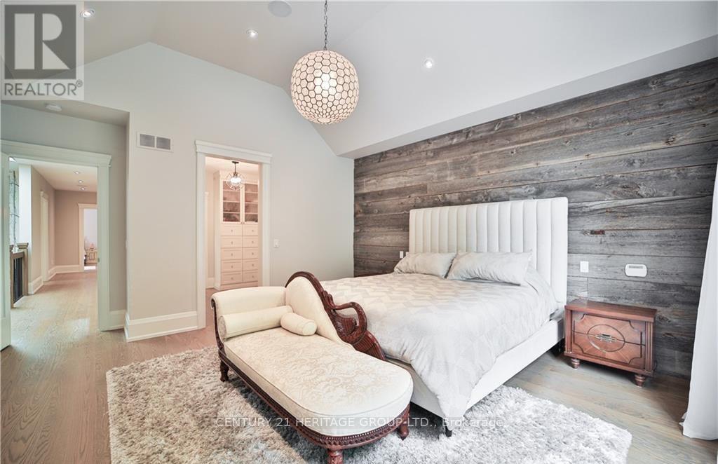 298 Shoreview Road, Burlington, Ontario  L7T 2N4 - Photo 25 - W12493356