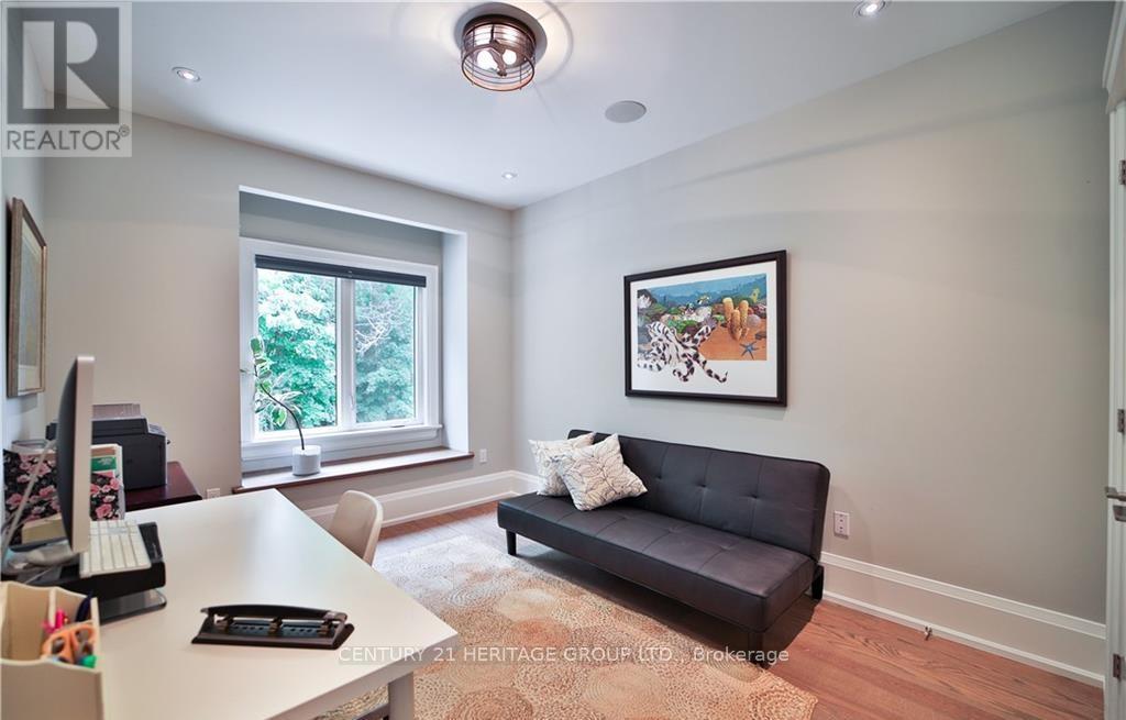 298 Shoreview Road, Burlington, Ontario  L7T 2N4 - Photo 35 - W12493356