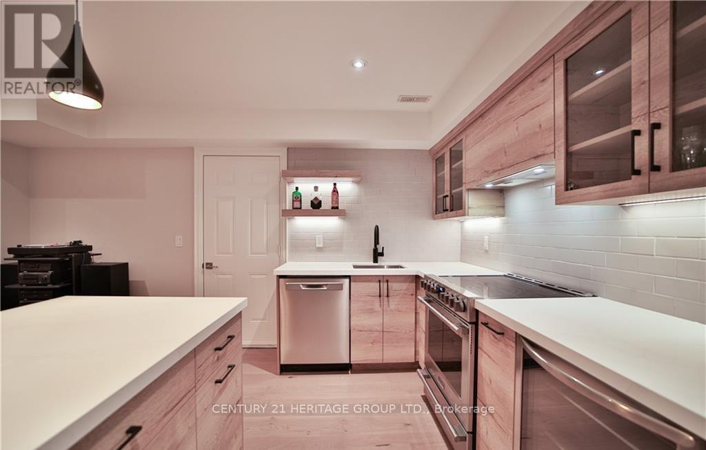 298 Shoreview Road, Burlington, Ontario  L7T 2N4 - Photo 37 - W12493356