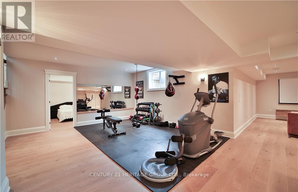 298 Shoreview Road, Burlington, Ontario  L7T 2N4 - Photo 38 - W12493356