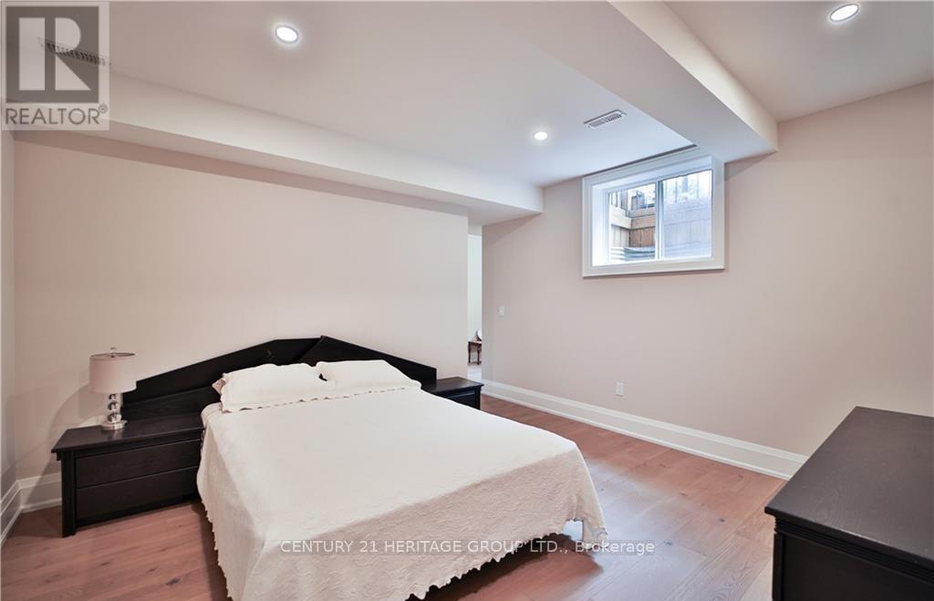 298 Shoreview Road, Burlington, Ontario  L7T 2N4 - Photo 39 - W12493356