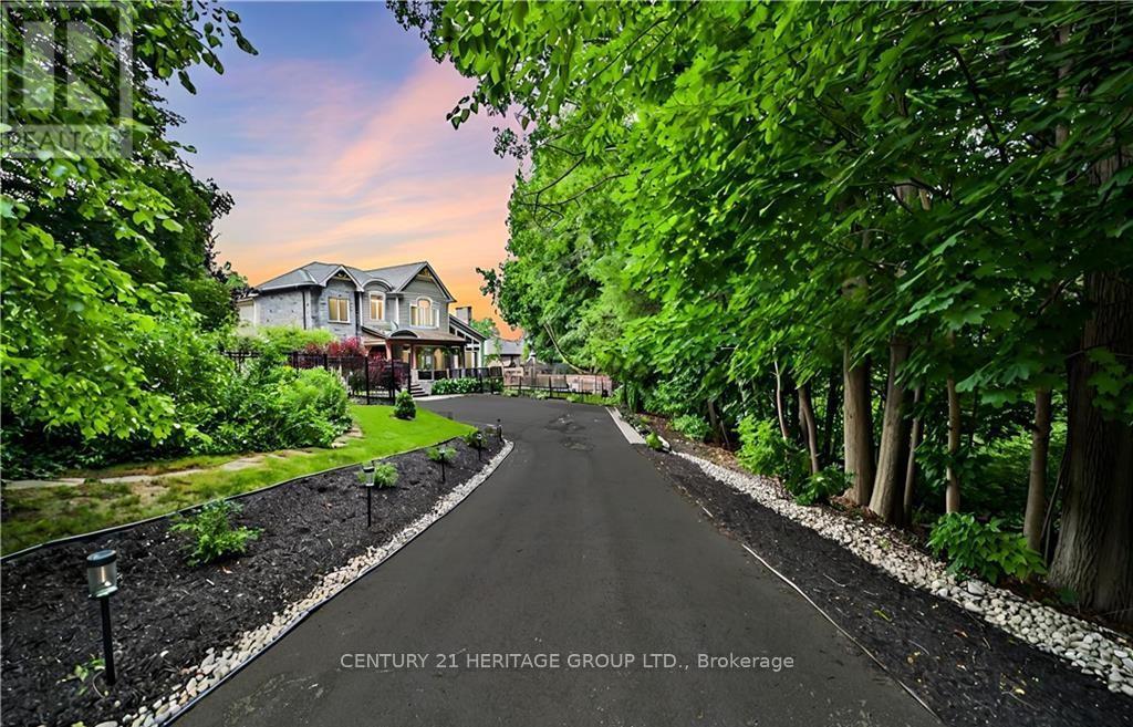 298 Shoreview Road, Burlington, Ontario  L7T 2N4 - Photo 4 - W12493356