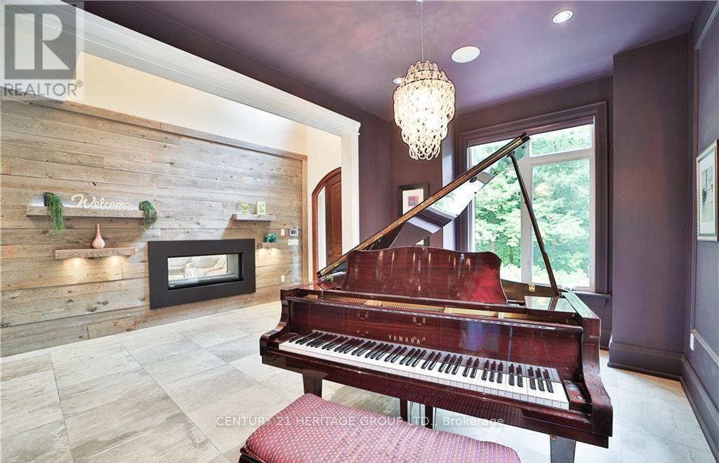 298 Shoreview Road, Burlington, Ontario  L7T 2N4 - Photo 6 - W12493356