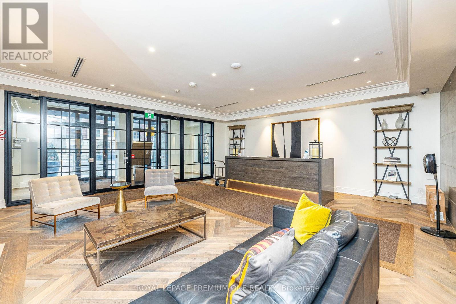 214 - 571 Prince Edward Drive N, Toronto, Ontario  M8X 0A1 - Photo 18 - W12493362