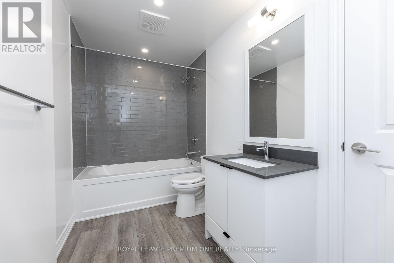 214 - 571 Prince Edward Drive N, Toronto, Ontario  M8X 0A1 - Photo 36 - W12493362