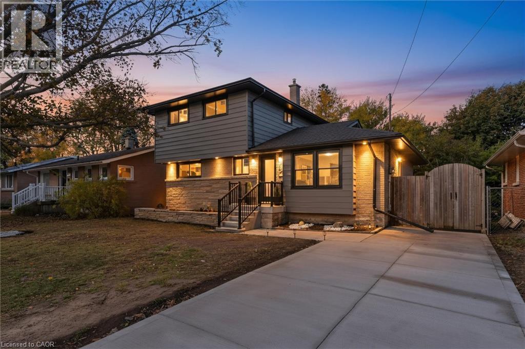 39 GRANDFIELD Street, Hamilton, Ontario