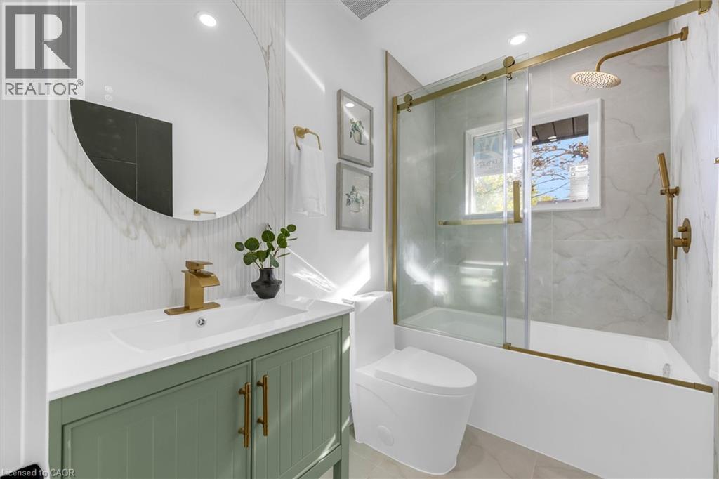 39 Grandfield Street, Hamilton, Ontario  L8T 2H1 - Photo 19 - 40784356