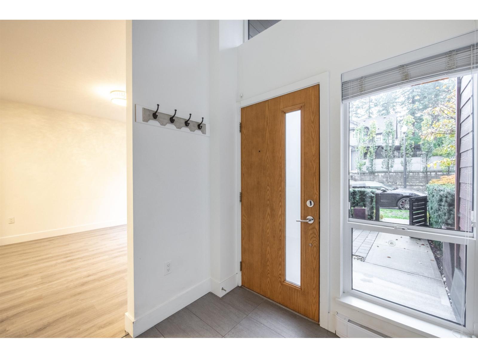 9 15775 Mountain View Drive, Surrey, British Columbia  V3Z 0W7 - Photo 2 - R3063438